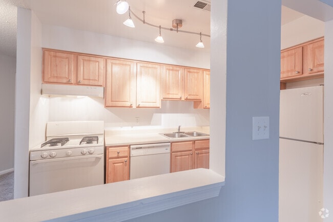 2BR,2BA,-975SF Classic