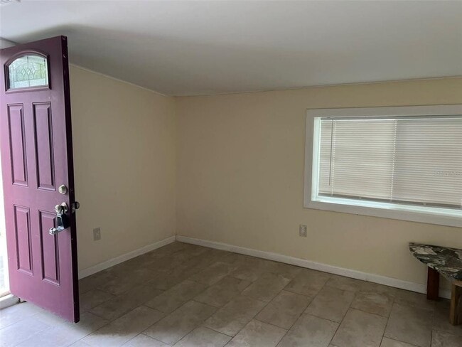 Photo - 682 Walkup Dr