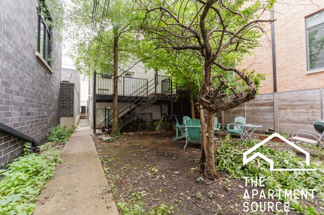 Photo - 1819 W Cortland St Apartment Unit 1f