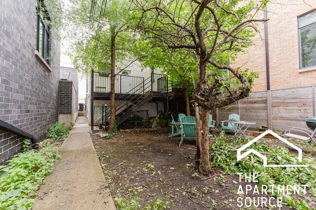 Building Photo - 1819 W Cortland St Unit 1f Rental