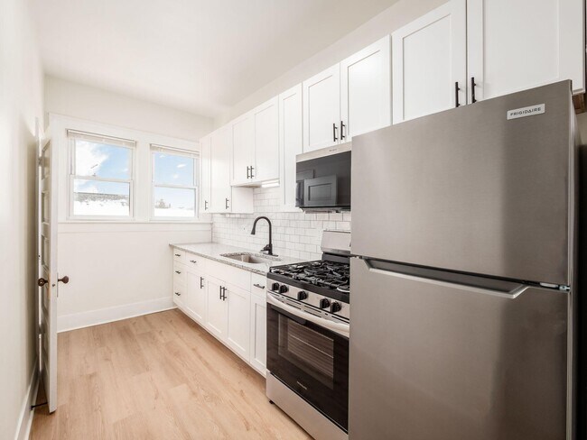 Photo - 49 S Liberty St Unit Apt E