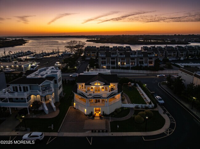 Photo - 2 Tradewinds Ln