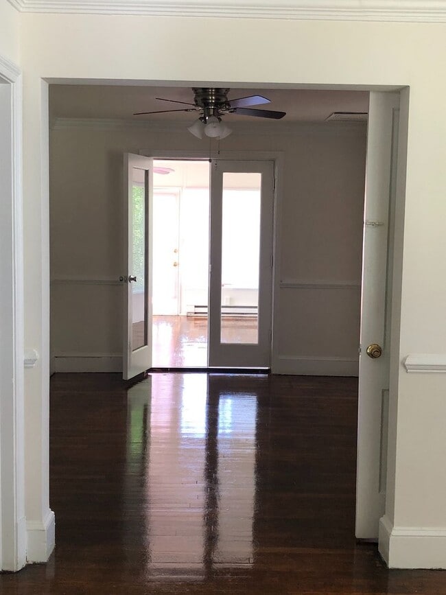 Photo - Adorable 3 bdrm/1.5 bath Home on a Corner ...