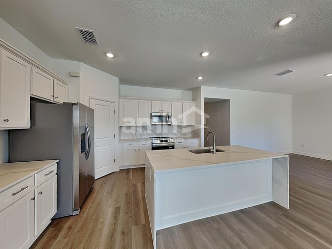 Photo - 16438 Cheyanne Ct