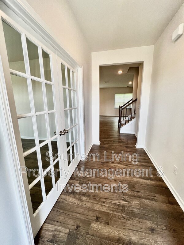 Photo - 3120 Winged Elm St