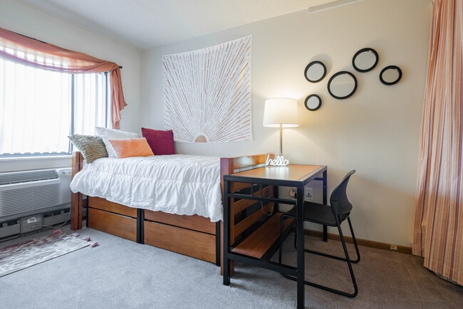 Photo - Meridian on College Avenue