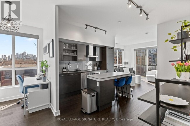 Photo - 1030 King St W Unité 411