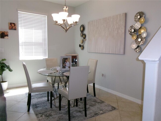 Photo - 6472 Sedgeford Dr