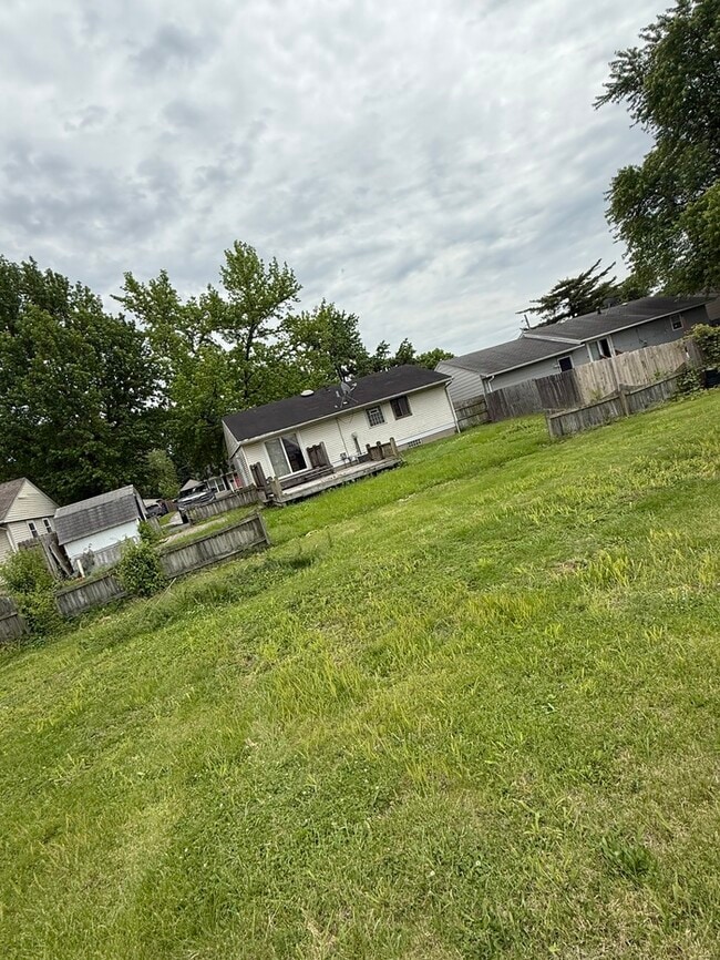 Photo - 303 Wilson Park Ln