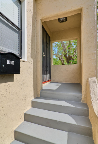 Photo - 1440 Beach St