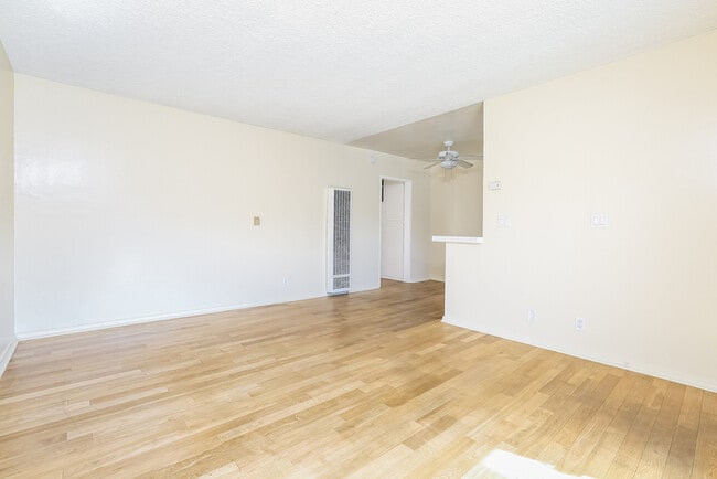 Photo - 2611 Ocean Ave