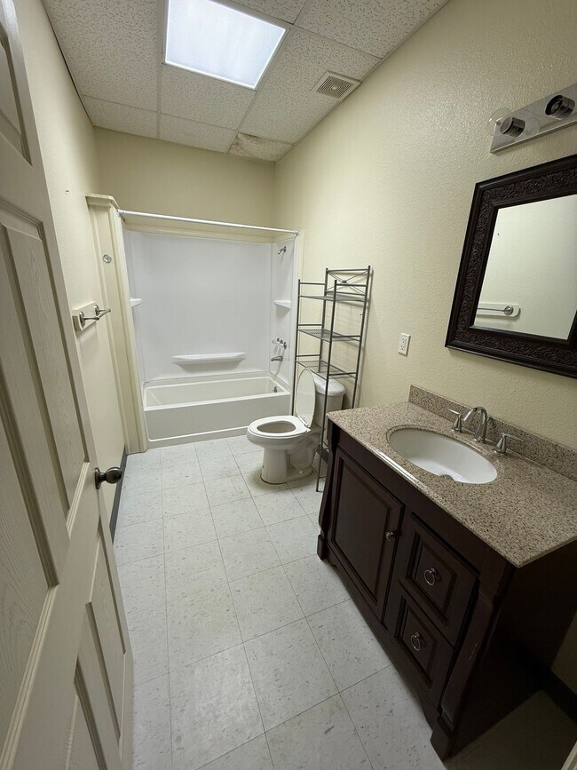 Photo - Broadway Lofts - All Bills Paid - Downtown Drumright Unidad Broadway Lofts Apt 3