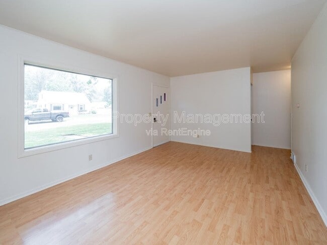 Photo - 1928 Eckener Dr