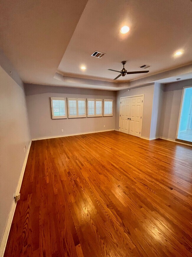 Photo - 357 Irvington Dr Casa