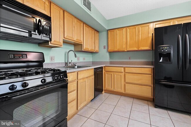 Photo - 1326-42 Spruce St Apartment Unit 1702