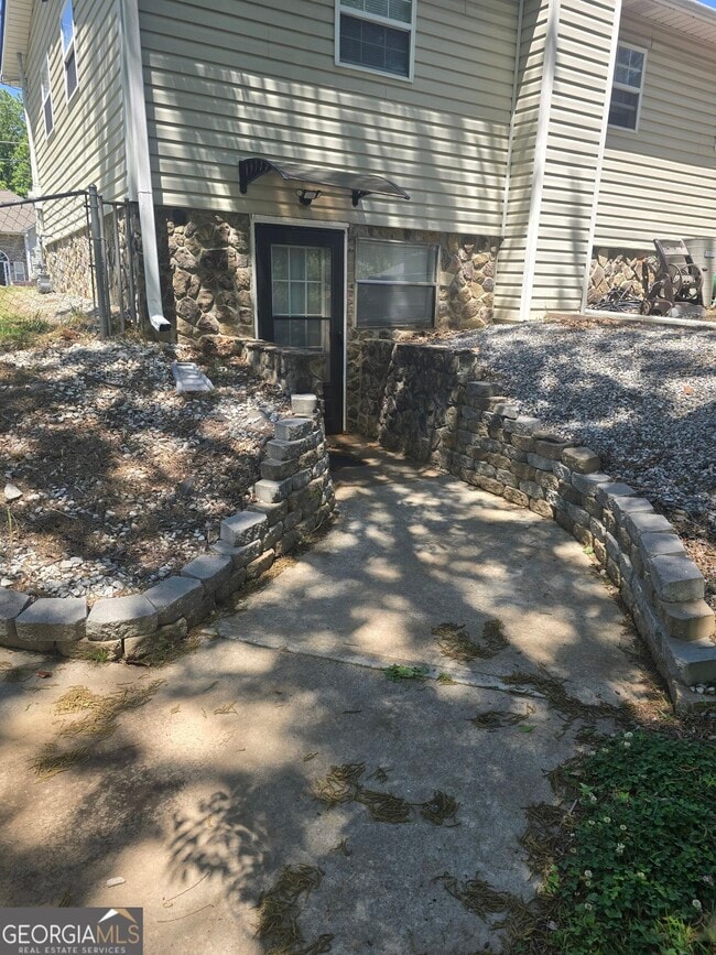 Photo - 110 Powder Springs St