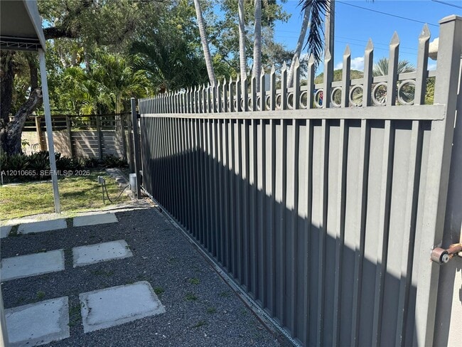 Photo - 3155 SW 132nd Ave