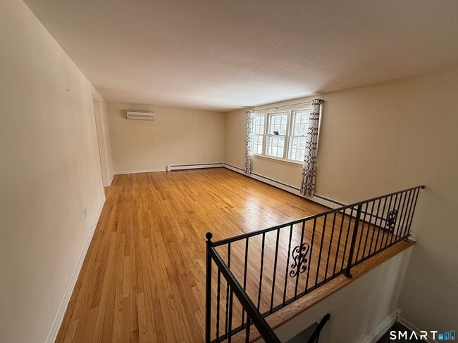 Photo - 30 Toilsome Ave