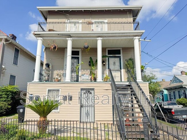 Building Photo - 1621 Crete St Unit 2 Rental
