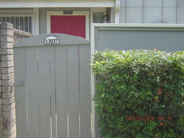 Photo - 13037 Leader St