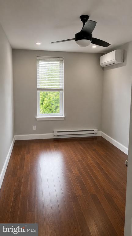 Photo - 427 W Girard Ave Unit 3