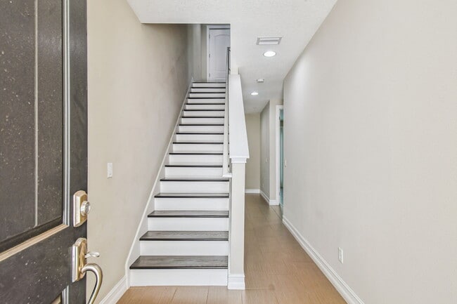 Photo - 622 S Matanzas Ave