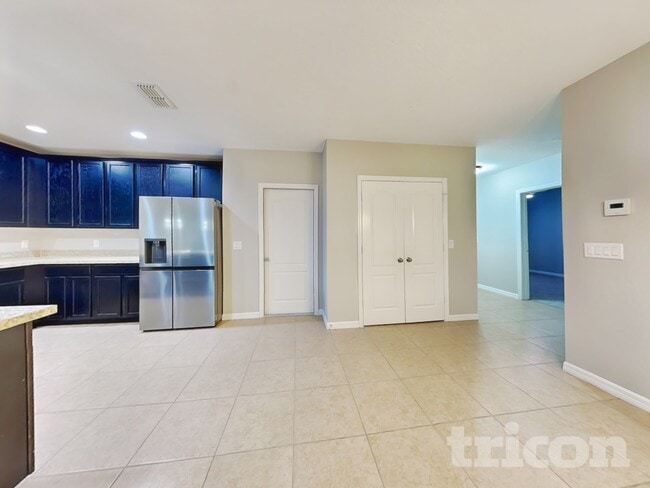 Photo - 727 Benjamin Trail