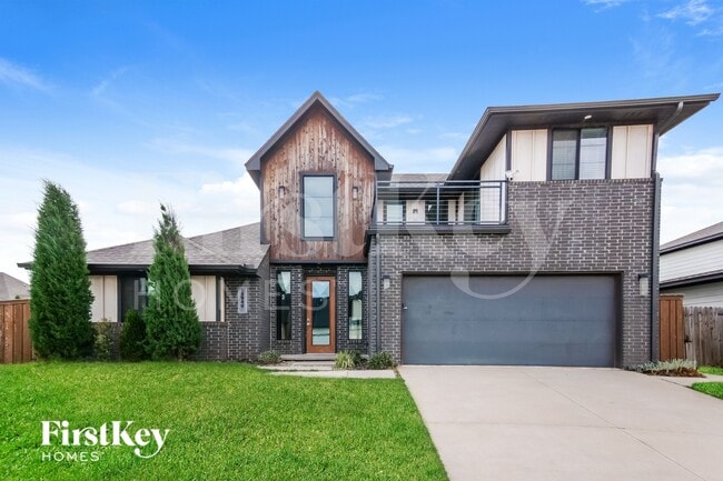 Building Photo - 15940 Aparados Wy