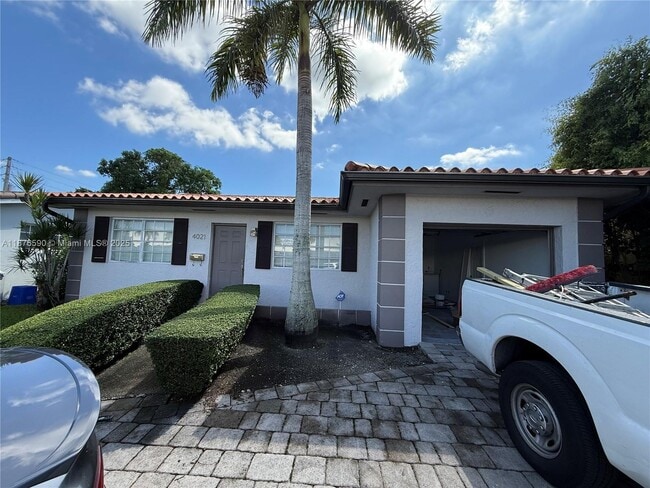 Building Photo - 4021 Red Rd Rental