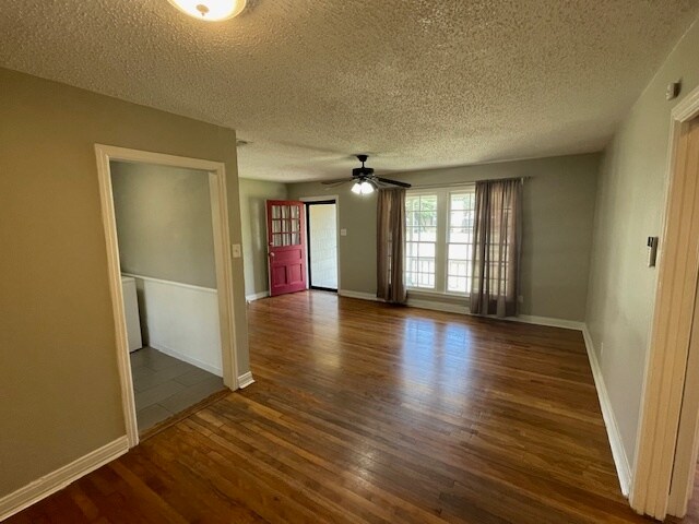 Photo - 3013 31st St