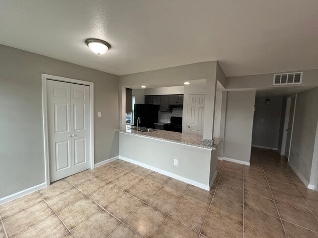 Orchid Gulfton Apartments