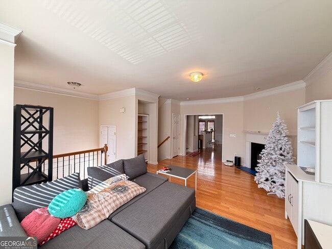 Photo - 6115 Deluna Way