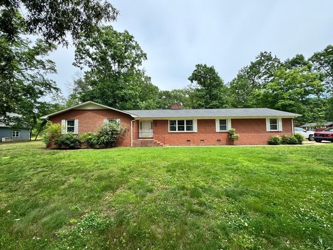 3/2 in Polkville, NC - 3/2 in Polkville, NC House