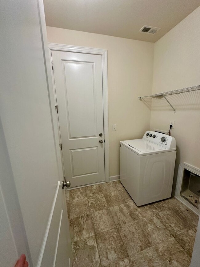 Photo - Spacious 3BR Townhouse in Berewick