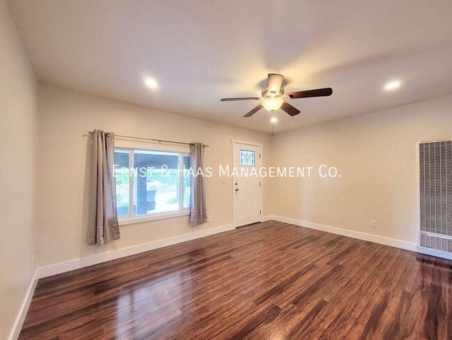 Photo - 8429 Somerset Blvd