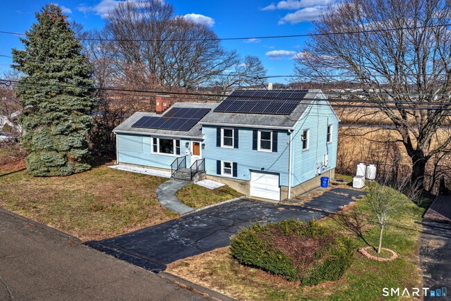 Photo - 206 Bridgeview Pl