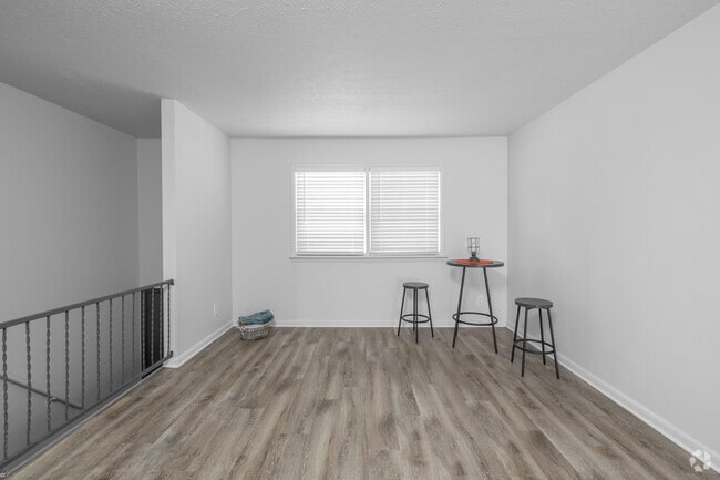 1BR, 1BA - 850SF Living Room