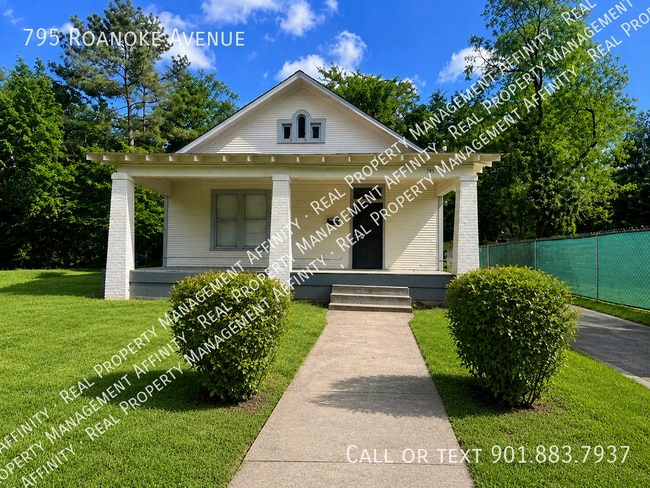 Building Photo - 795 Roanoke Ave