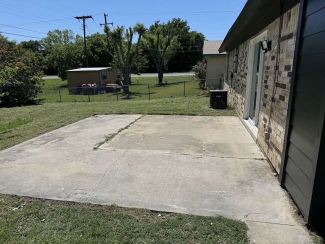 Photo - Charming 3 Bed, 1.5 Bath Single Family Home in Copperas Cove, TX - $1300/mo