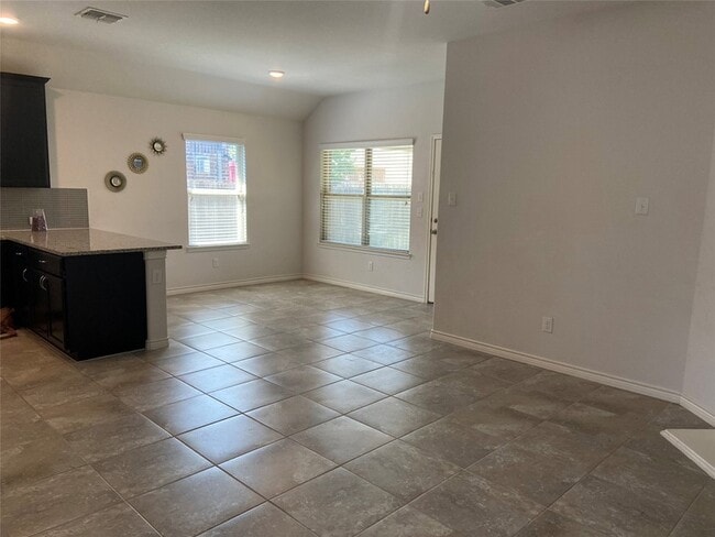Photo - 801 Dickens Dr