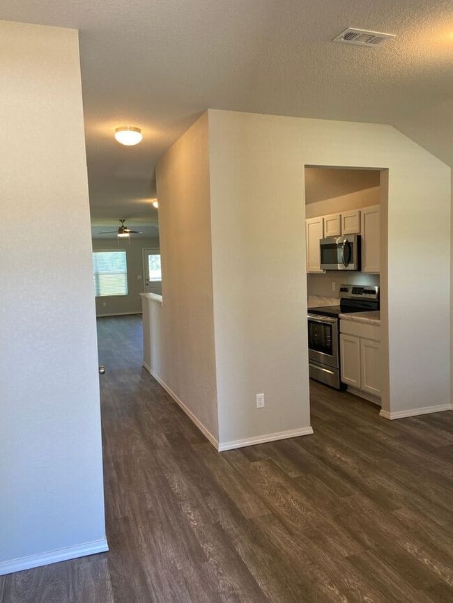 Discover Modern Living | Charming 3-Bedroom, 2-Bath Home in White Oak Crossing