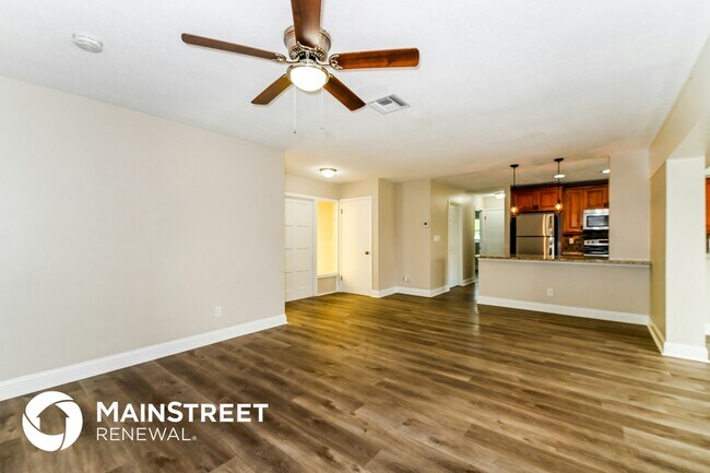 Photo - 907 East 3rd Street