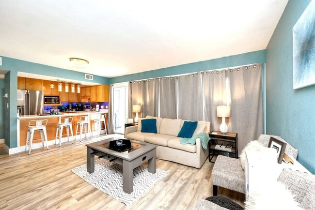Building Photo - 4000 Gulf Terrace Dr Unit ID1285906P Rental