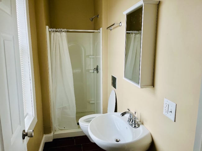 Photo - 107 S Knowles Ave Unidad 306