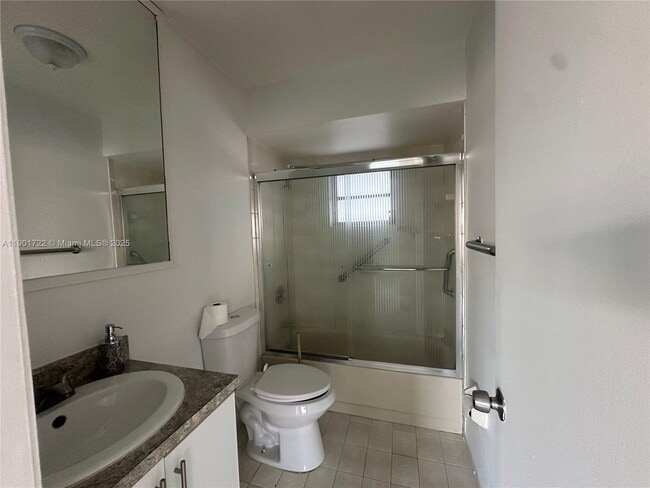 Photo - 3608 SW 25th St Unidad 3608