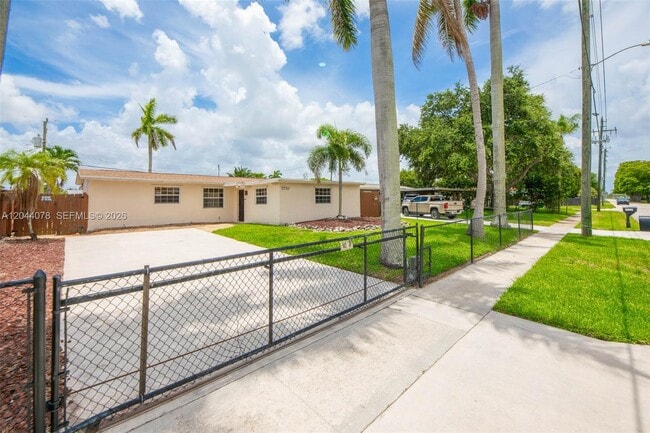 Photo - 7770 Northwest 33rd Street