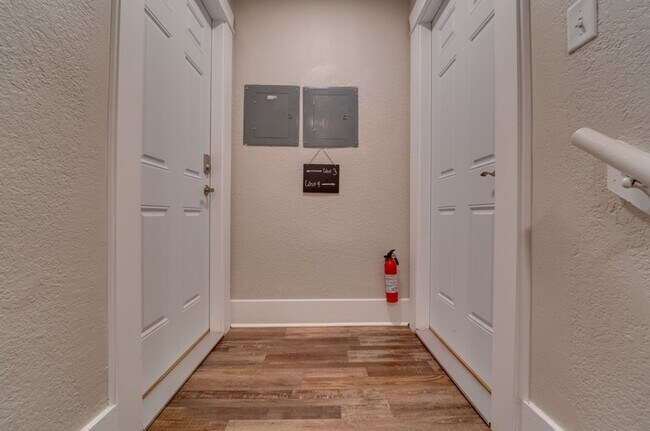 Photo - Garland district 1 bedroom apartment (Furnished)