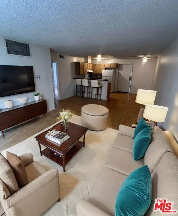 Photo - 950 Edgecliffe Dr Unidad 3