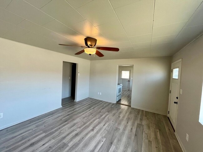 Photo - 2 Bedroom 1 Bath Selah Home For Rent