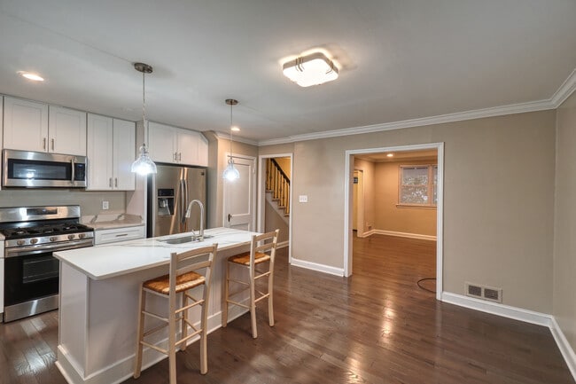 Building Photo - 28 54th St SE Rental